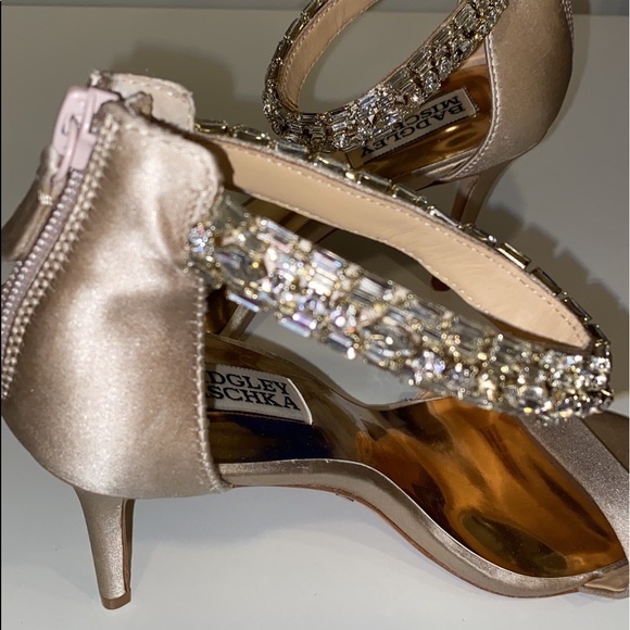 Badgley Mischka Heels - Picture 2 of 9